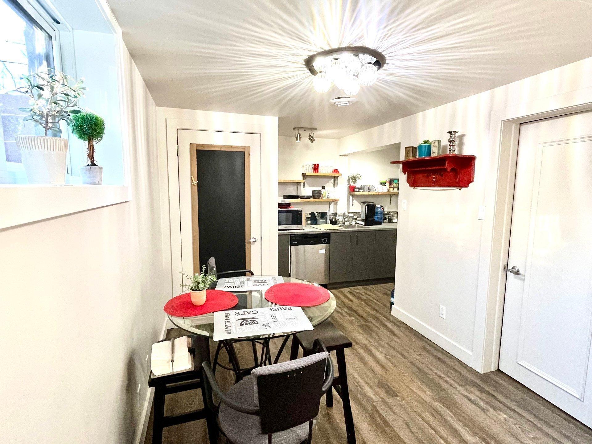 









109


Boul. de Bromont

, 20,
Bromont,




QC
J2L2K7


