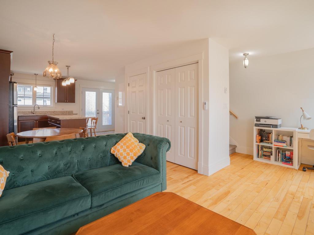 












322B Queen Street

,
Charlottetown,




PE
C1A 4C3


