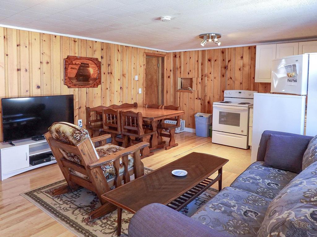 












40 Memory Lane

,
Cavendish,




PE
C0A 1N0

