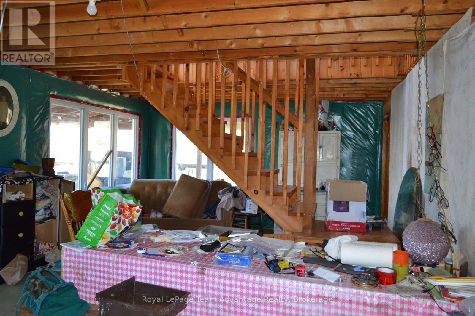 












25 A 27 ISLAND

,
The Archipelago (Archipelago North),




Ontario
P0G1K0

