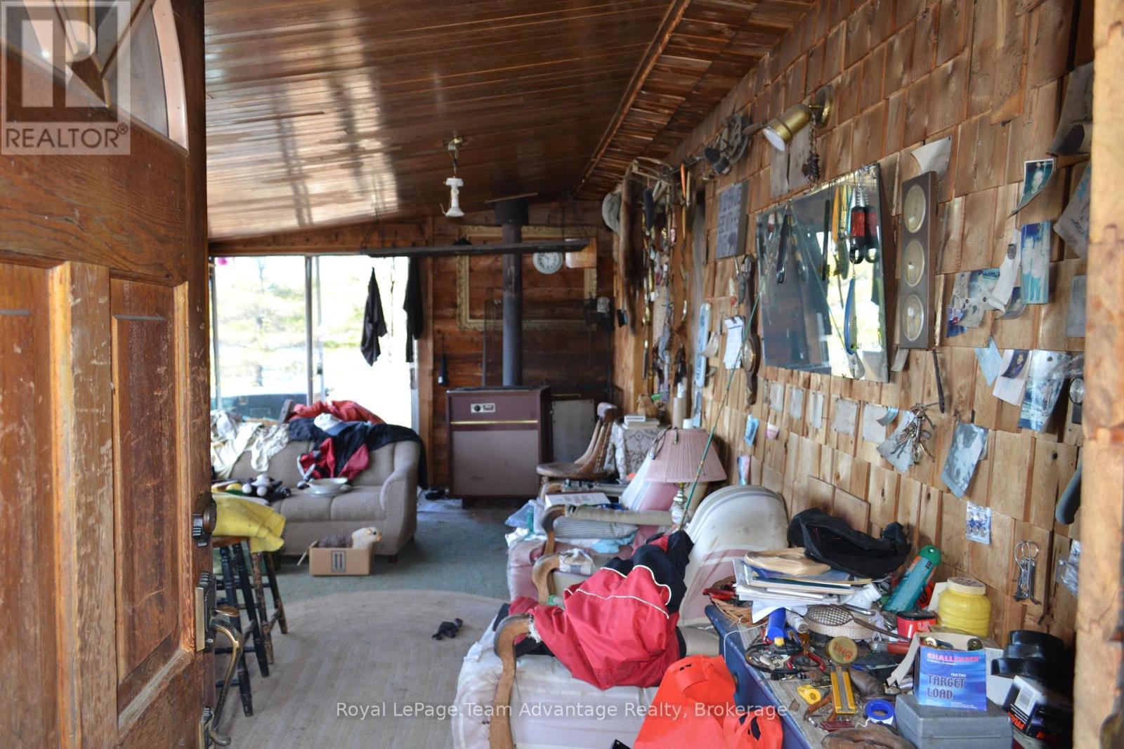 












25 A 27 ISLAND

,
The Archipelago (Archipelago North),




Ontario
P0G1K0

