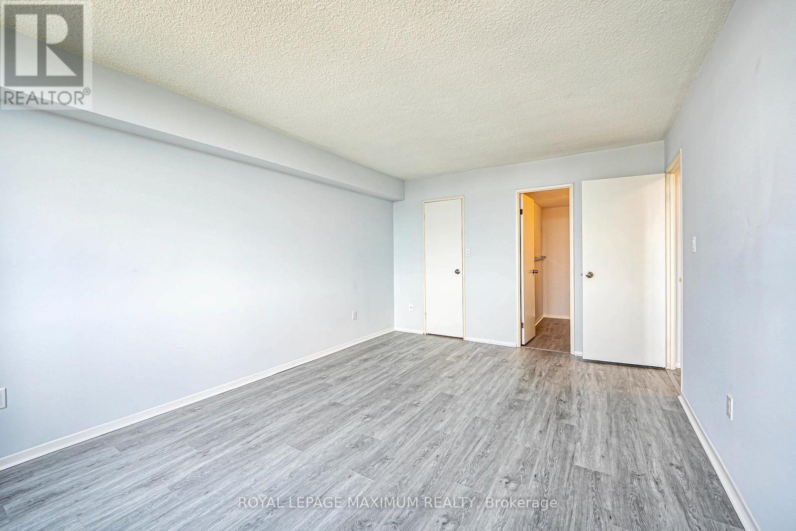 












2001 - 3300 DON MILLS ROAD

,
Toronto,




Ontario
M2J4X7


