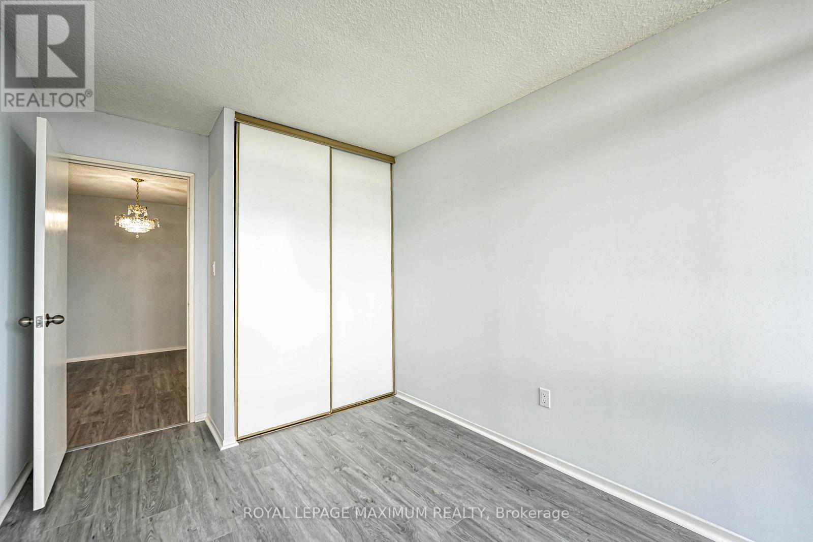 












2001 - 3300 DON MILLS ROAD

,
Toronto,




Ontario
M2J4X7

