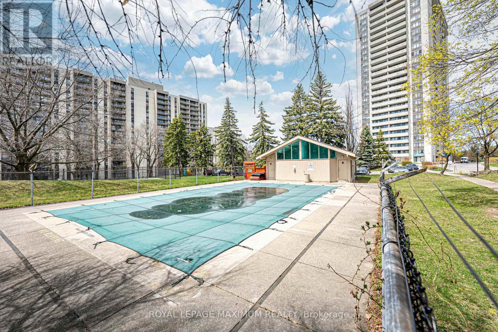 












2001 - 3300 DON MILLS ROAD

,
Toronto,




Ontario
M2J4X7

