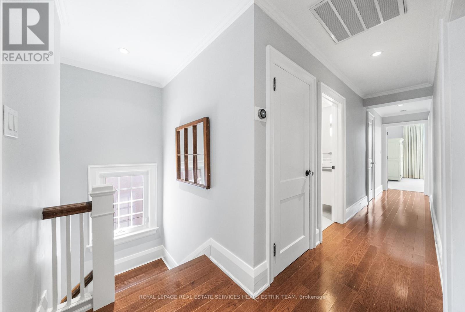 












129 DELORAINE AVENUE

,
Toronto,




Ontario
M5M2B1

