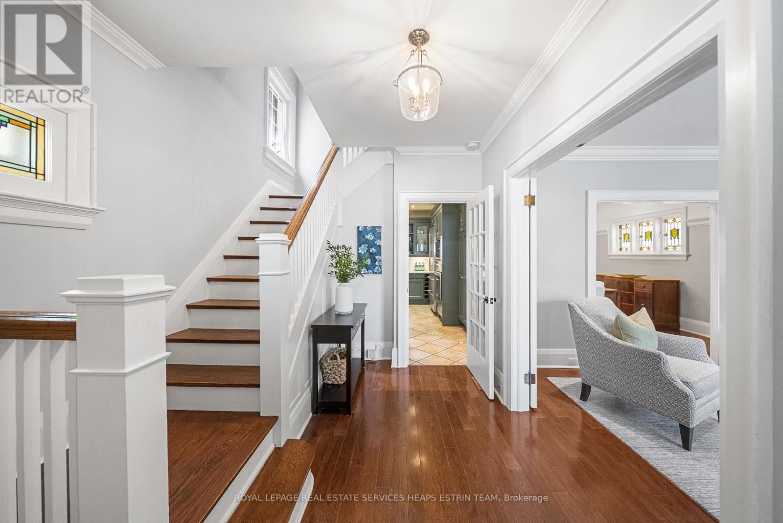 












129 DELORAINE AVENUE

,
Toronto,




Ontario
M5M2B1

