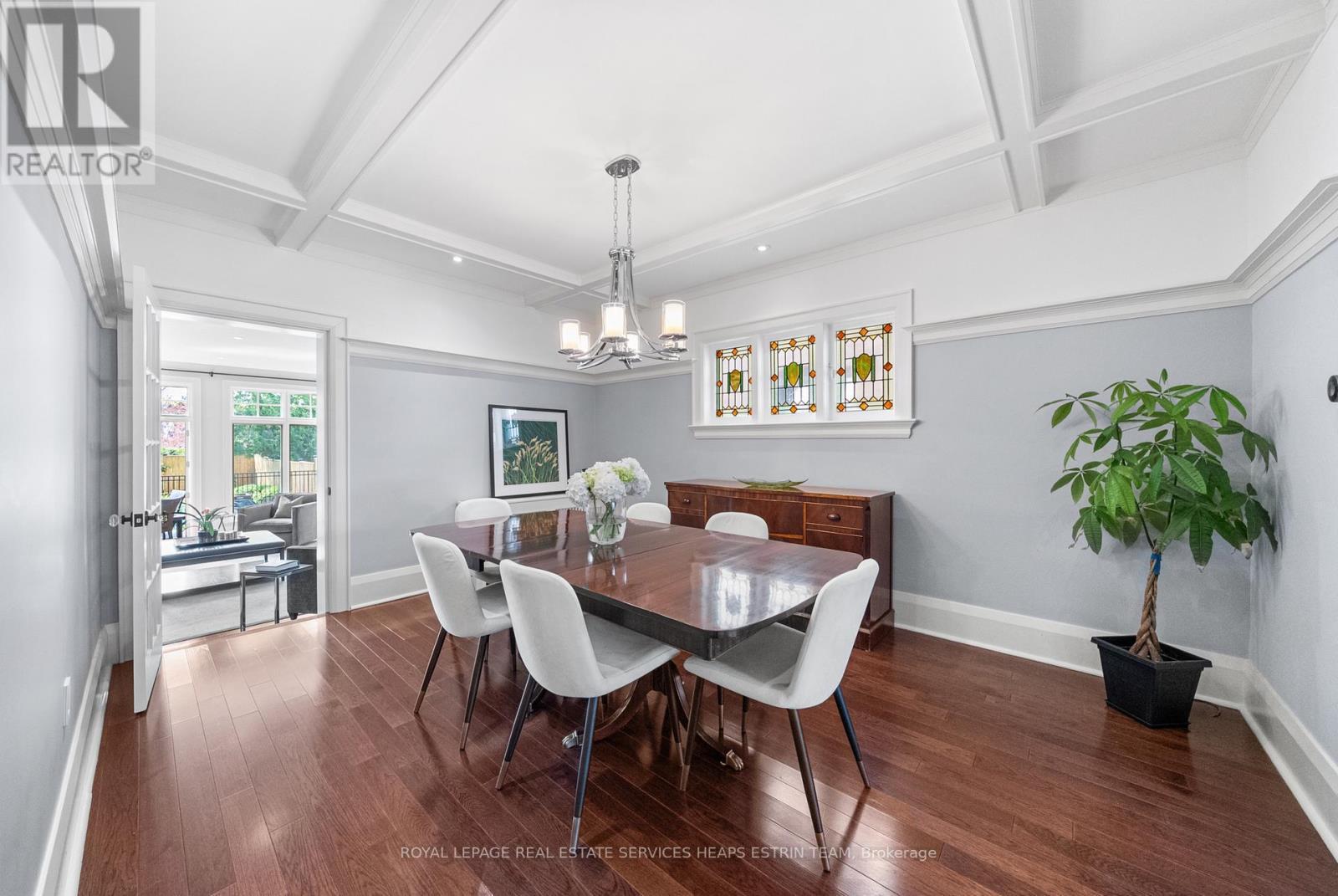 












129 DELORAINE AVENUE

,
Toronto,




Ontario
M5M2B1


