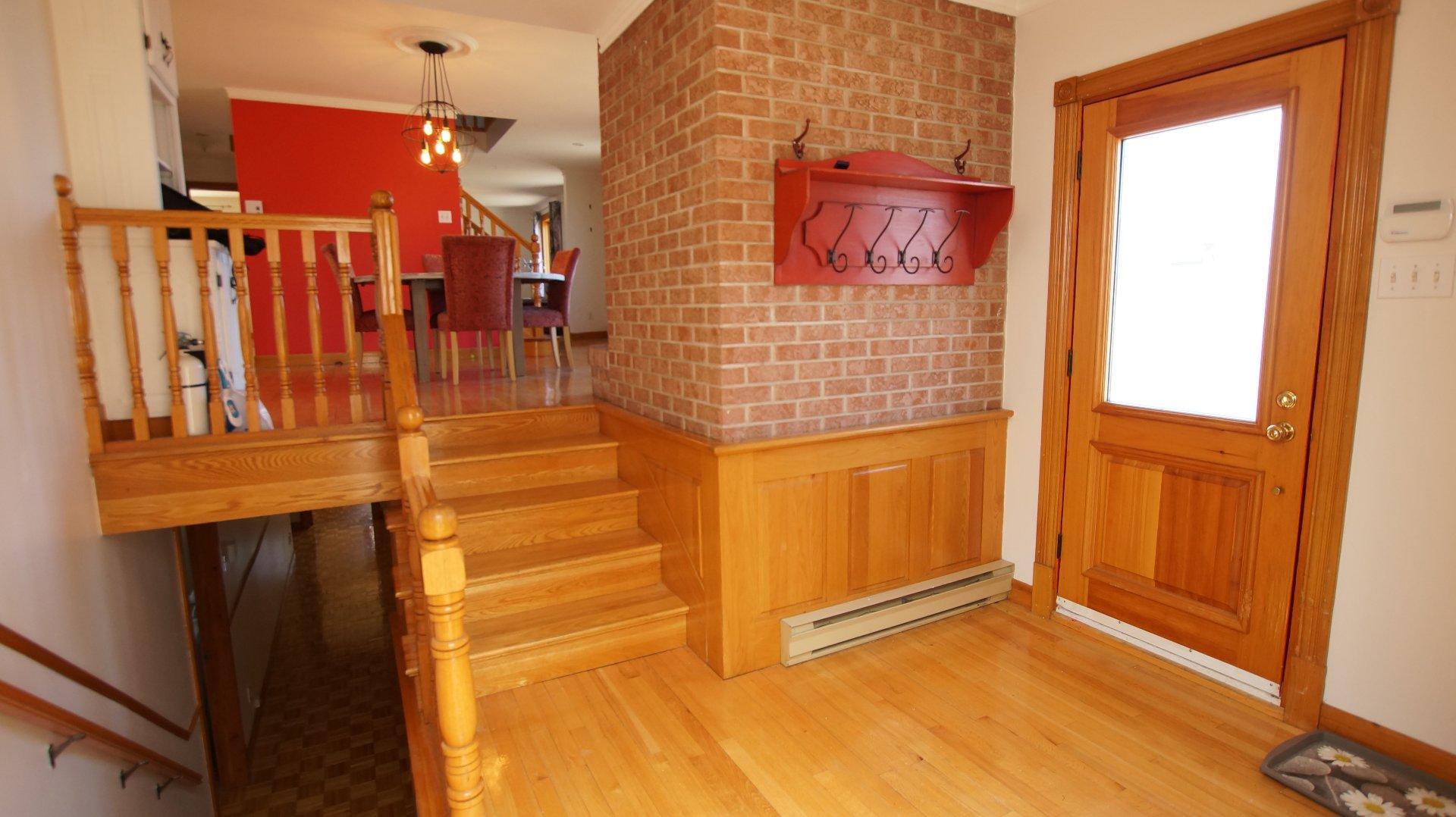 









140


Rue des Marguerites

,
Saint-Alphonse-Rodriguez,




QC
J0K1W0

