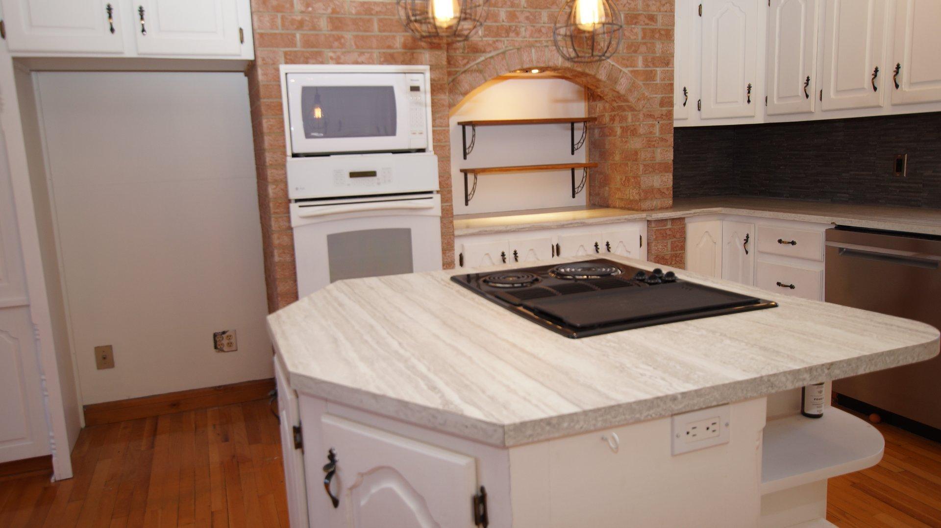 









140


Rue des Marguerites

,
Saint-Alphonse-Rodriguez,




QC
J0K1W0

