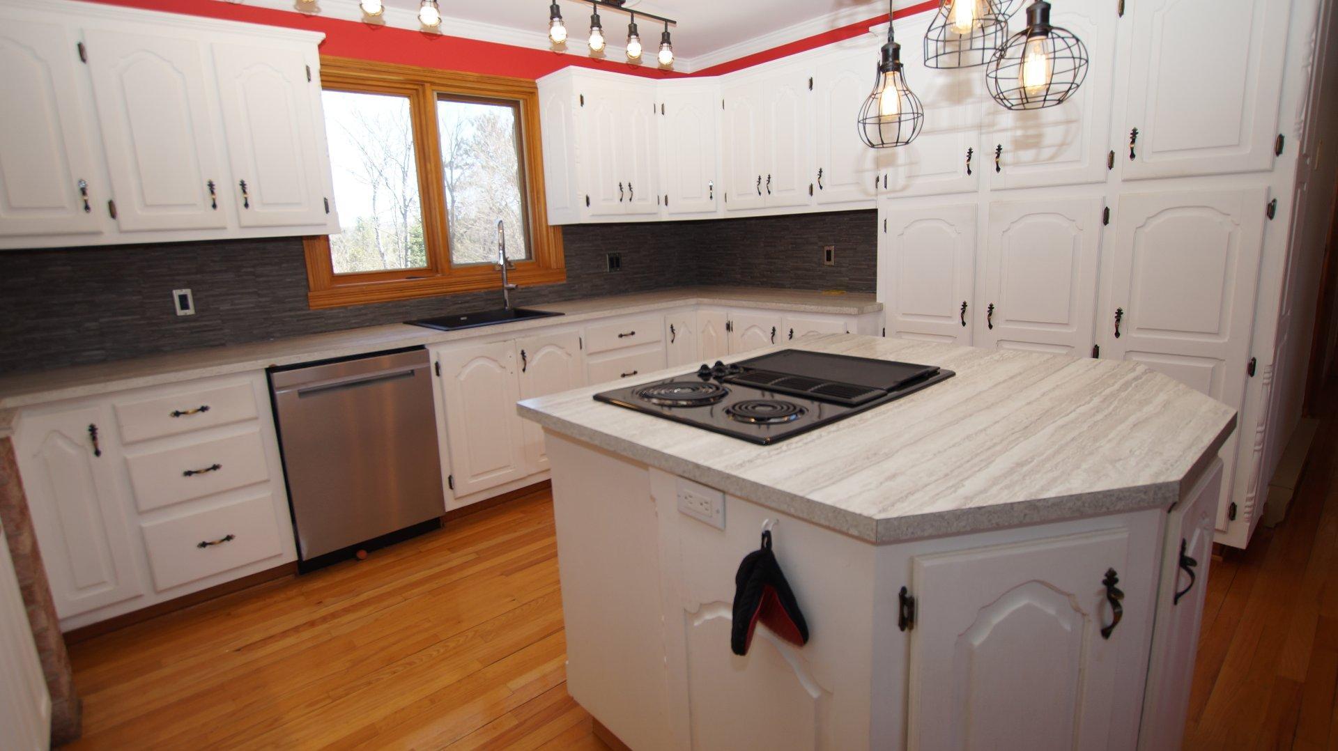 









140


Rue des Marguerites

,
Saint-Alphonse-Rodriguez,




QC
J0K1W0

