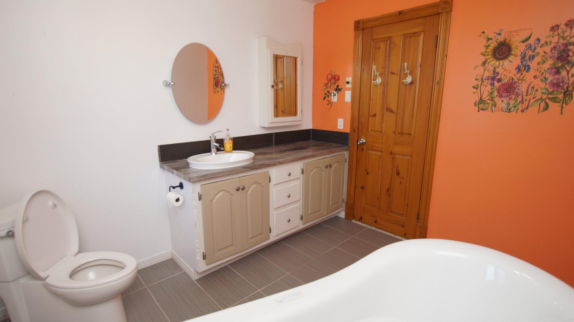 









140


Rue des Marguerites

,
Saint-Alphonse-Rodriguez,




QC
J0K1W0

