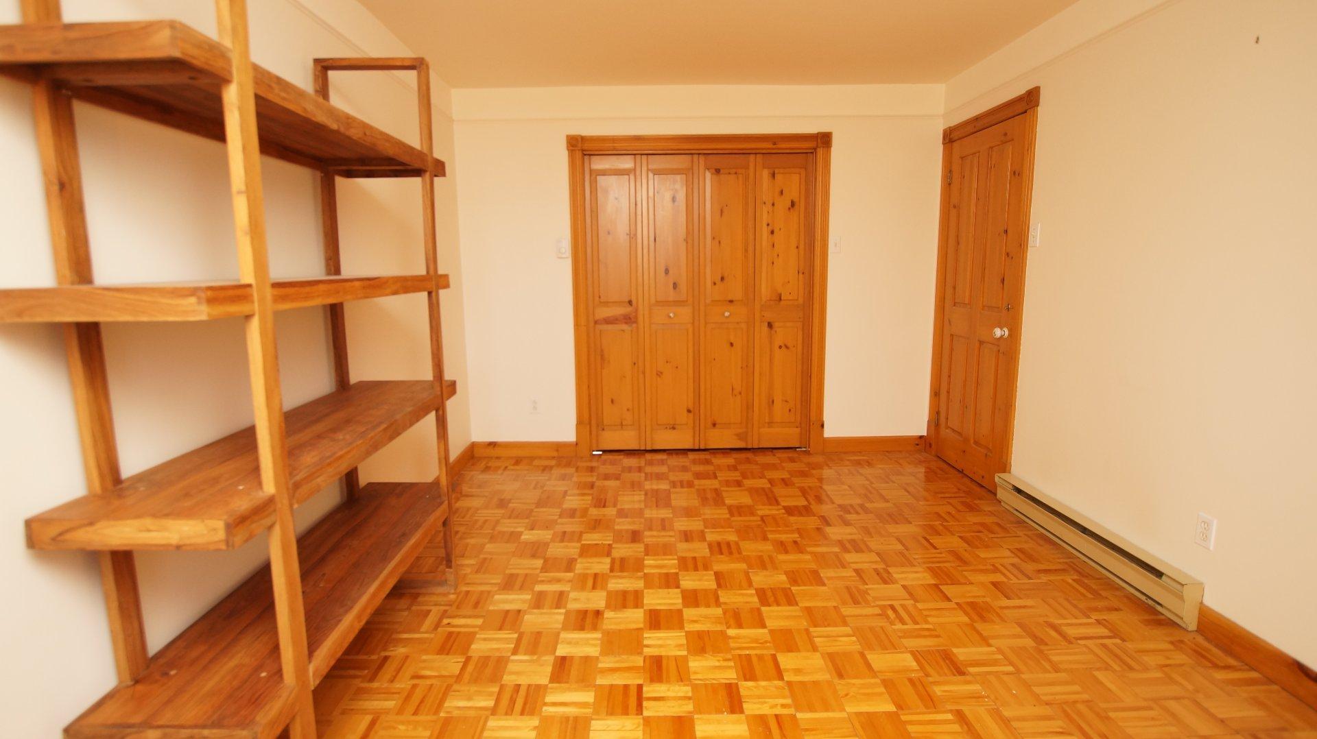 









140


Rue des Marguerites

,
Saint-Alphonse-Rodriguez,




QC
J0K1W0


