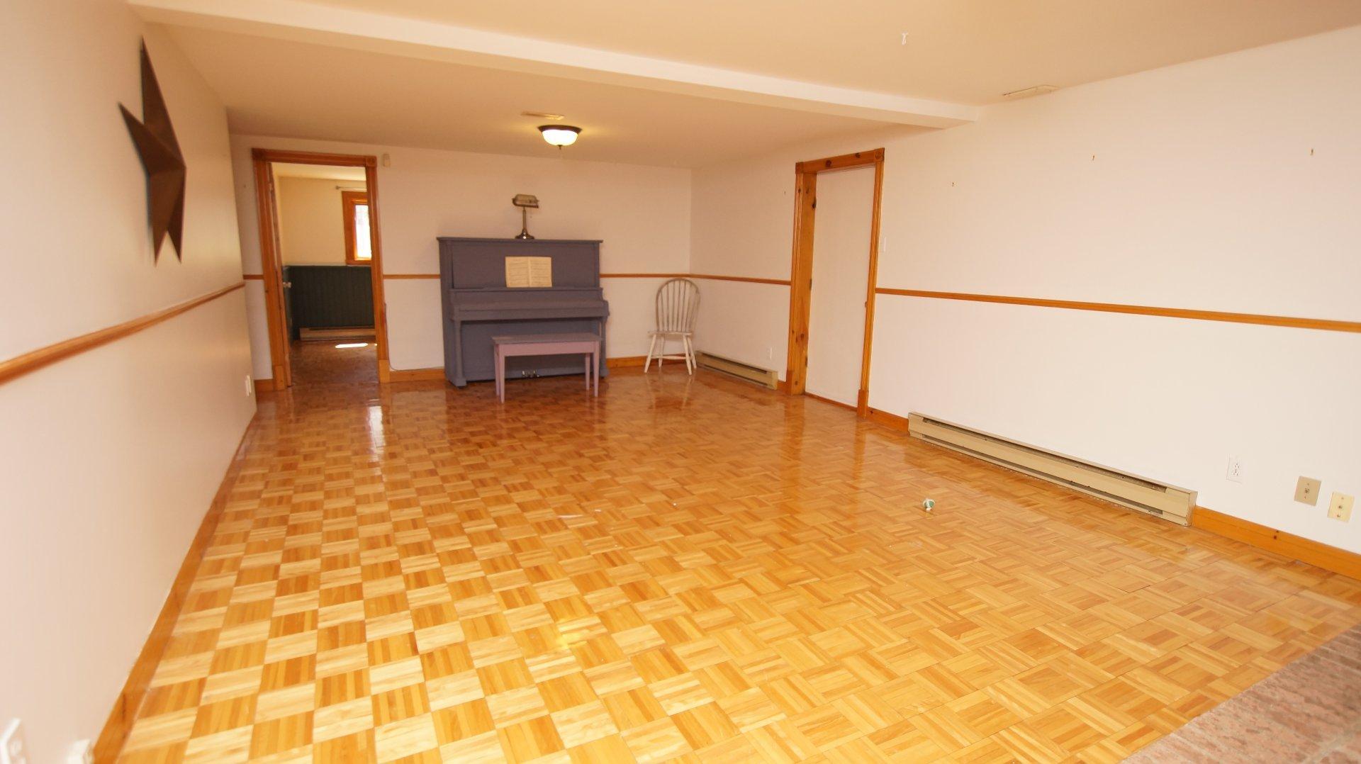 









140


Rue des Marguerites

,
Saint-Alphonse-Rodriguez,




QC
J0K1W0

