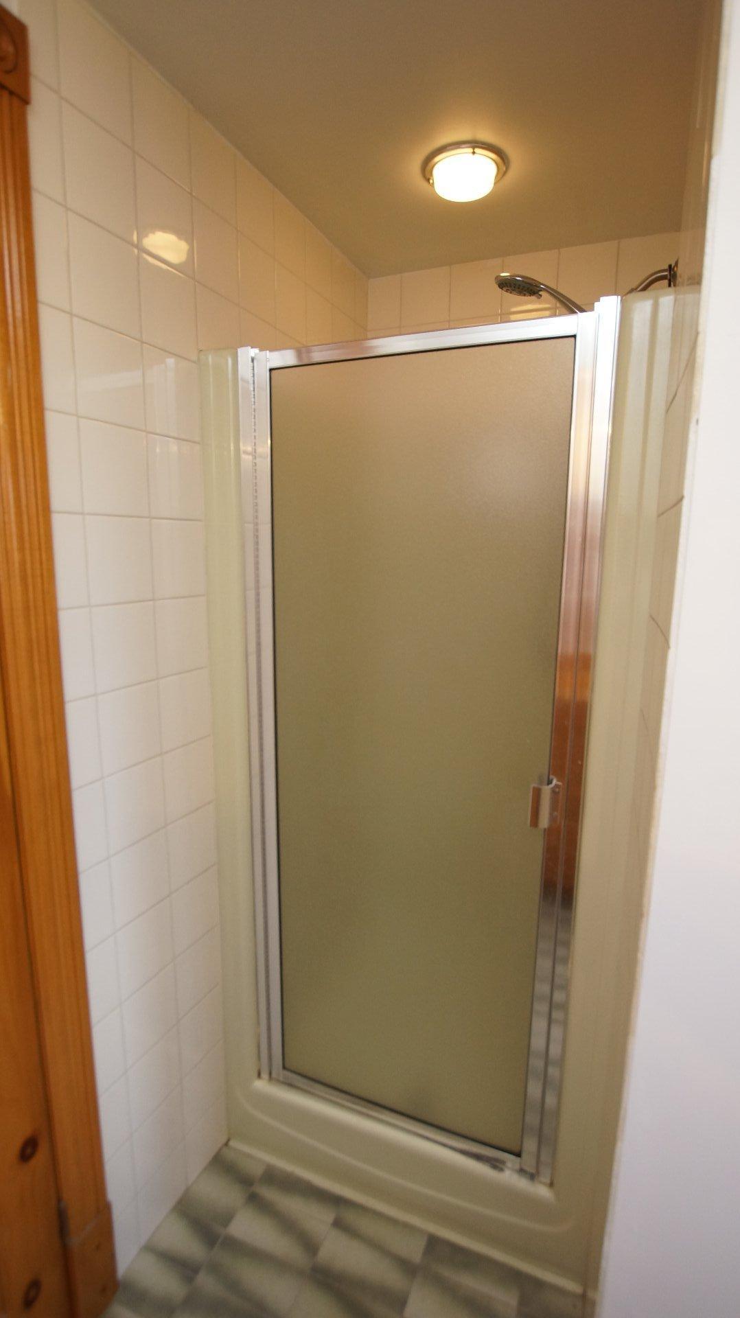 









140


Rue des Marguerites

,
Saint-Alphonse-Rodriguez,




QC
J0K1W0

