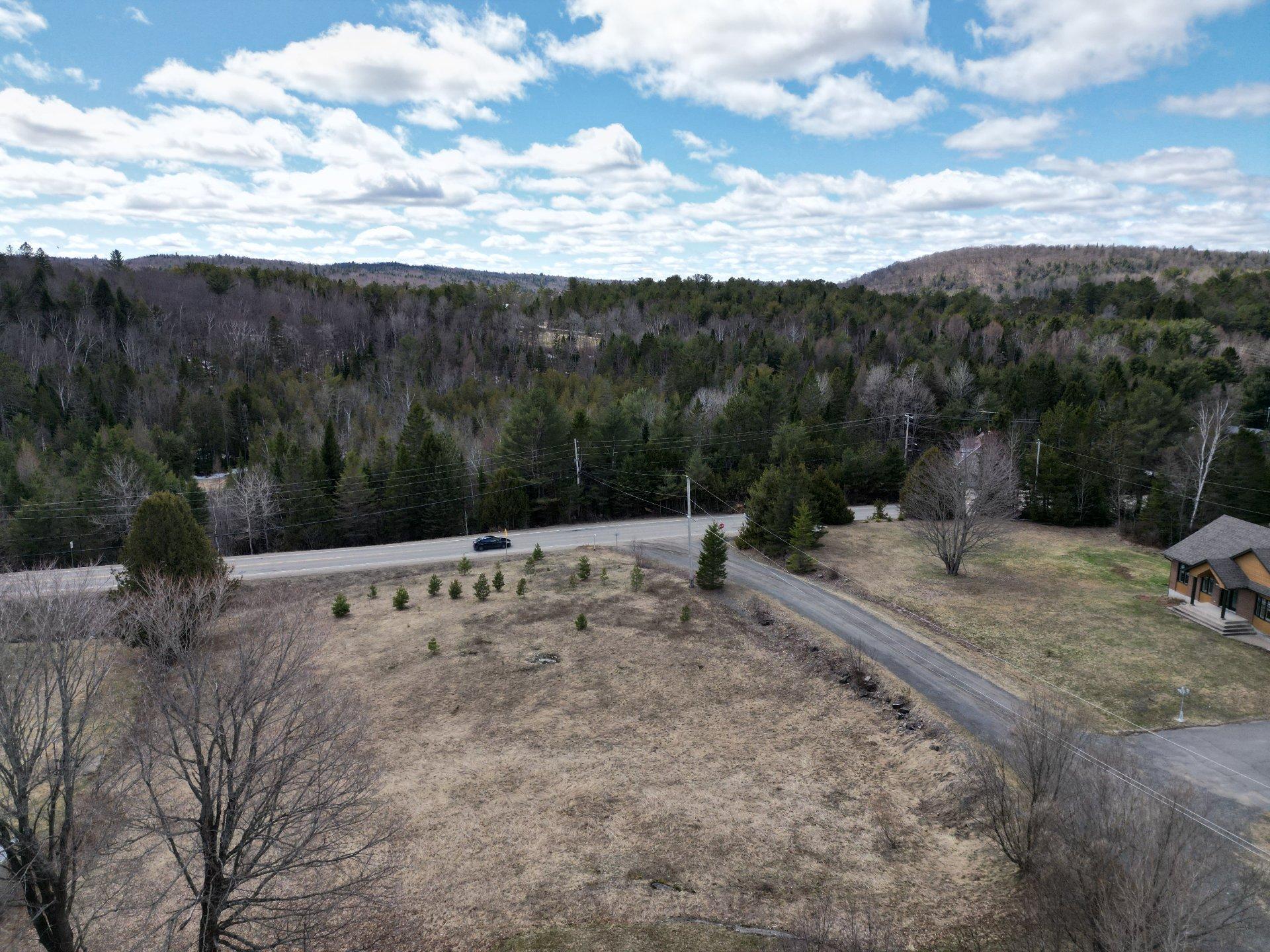 









140


Rue des Marguerites

,
Saint-Alphonse-Rodriguez,




QC
J0K1W0

