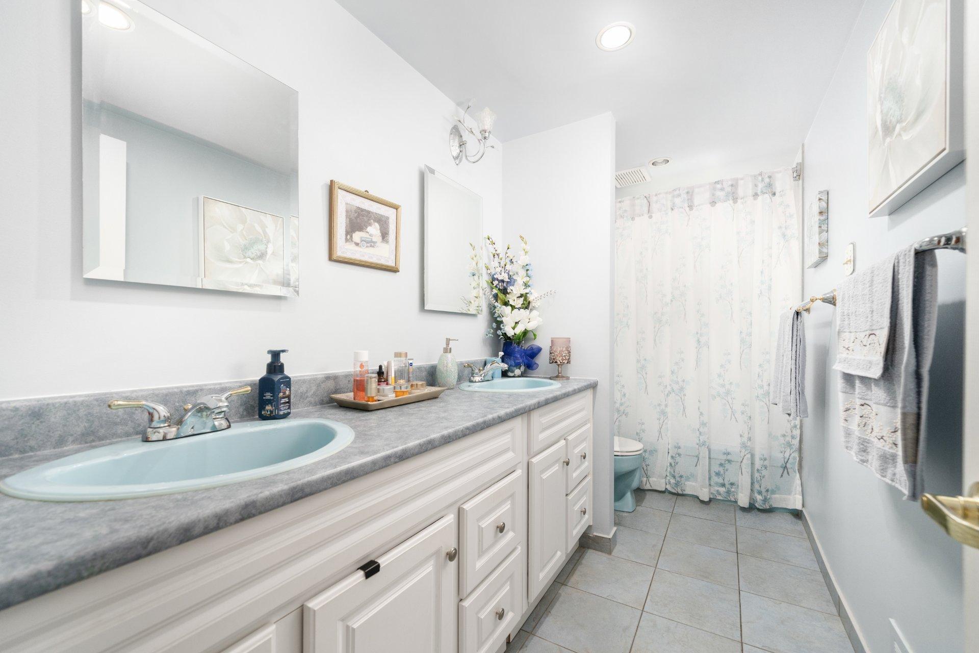 









67


Rue Mansfield

,
Dollard-des-Ormeaux,




QC
H9G2B3

