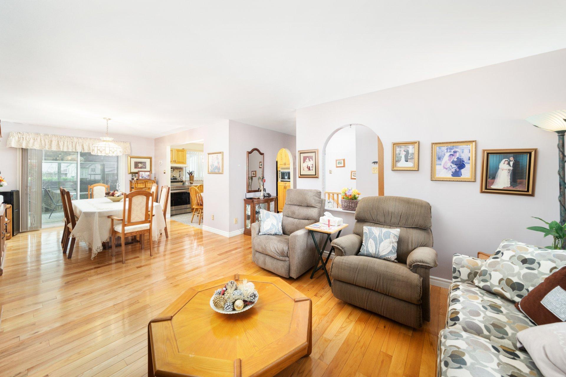 









67


Rue Mansfield

,
Dollard-des-Ormeaux,




QC
H9G2B3

