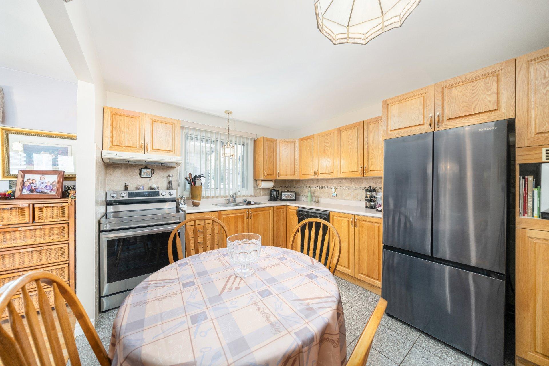 









67


Rue Mansfield

,
Dollard-des-Ormeaux,




QC
H9G2B3

