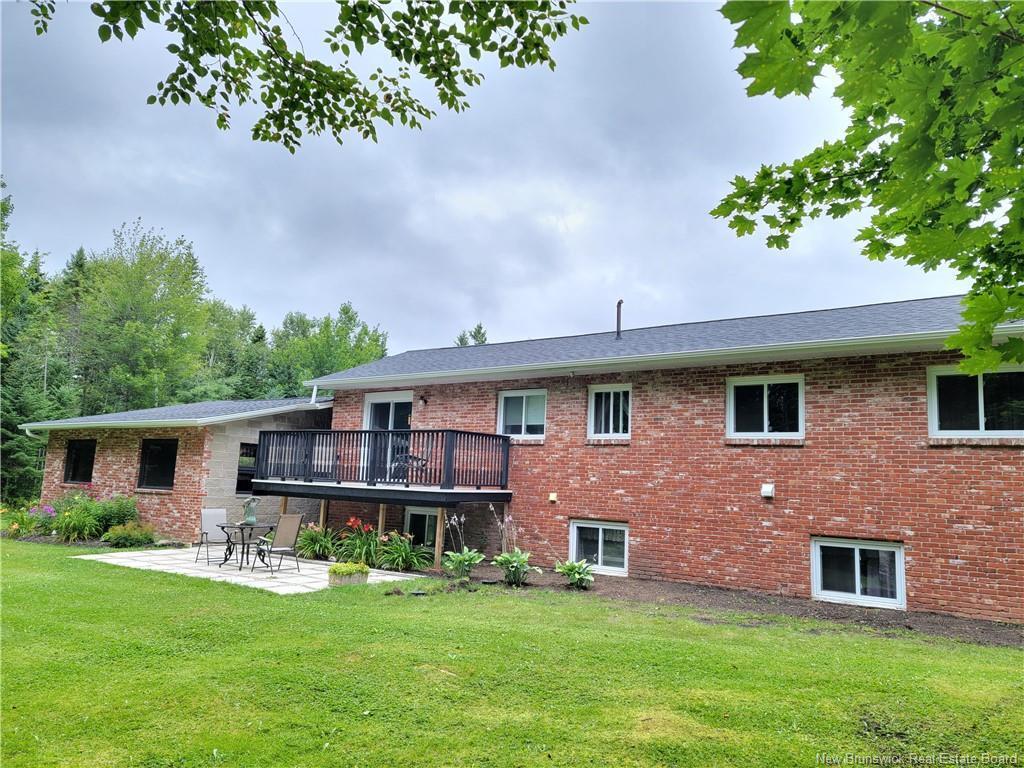 









1935


Palmer

,
Bathurst,




NB
E2A 4X7

