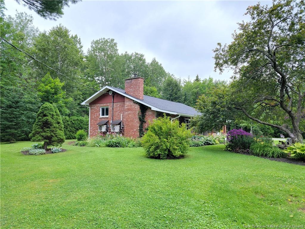 









1935


Palmer

,
Bathurst,




NB
E2A 4X7

