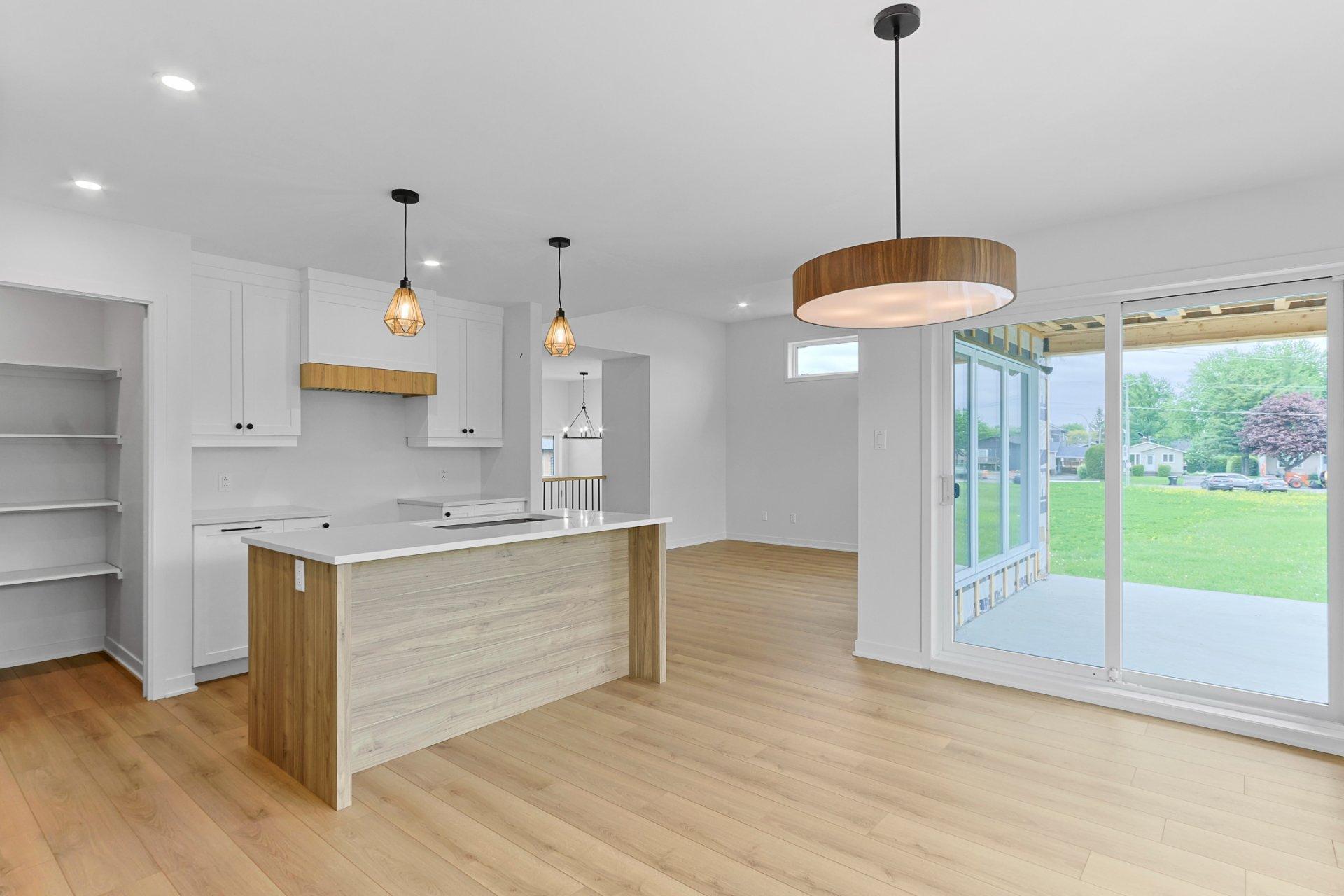 









237


Rue de la Barrière

,
Salaberry-de-Valleyfield,




QC
J6T6H9

