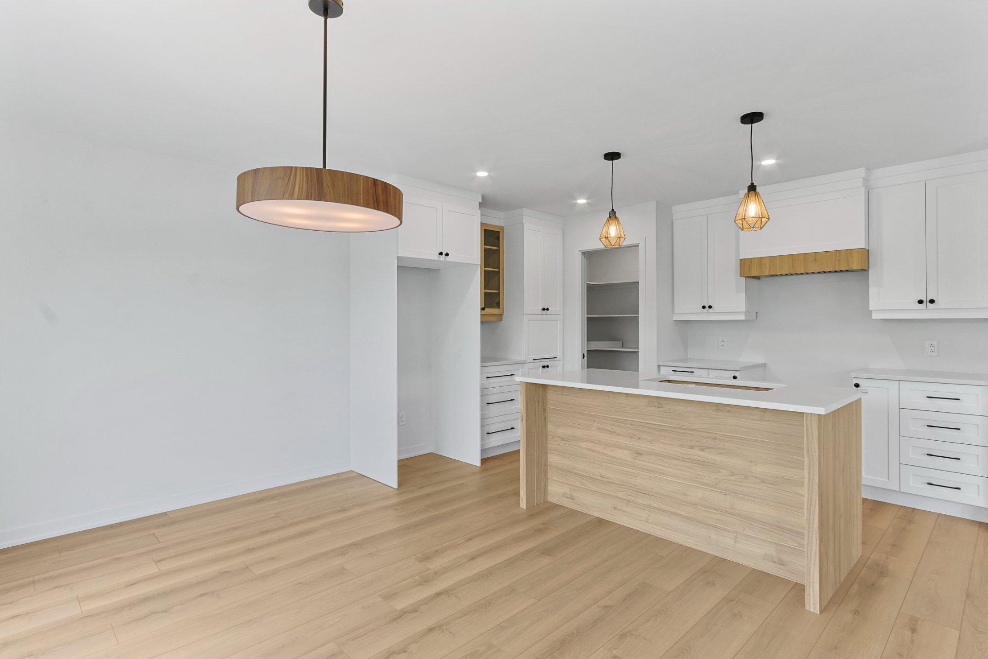 









237


Rue de la Barrière

,
Salaberry-de-Valleyfield,




QC
J6T6H9

