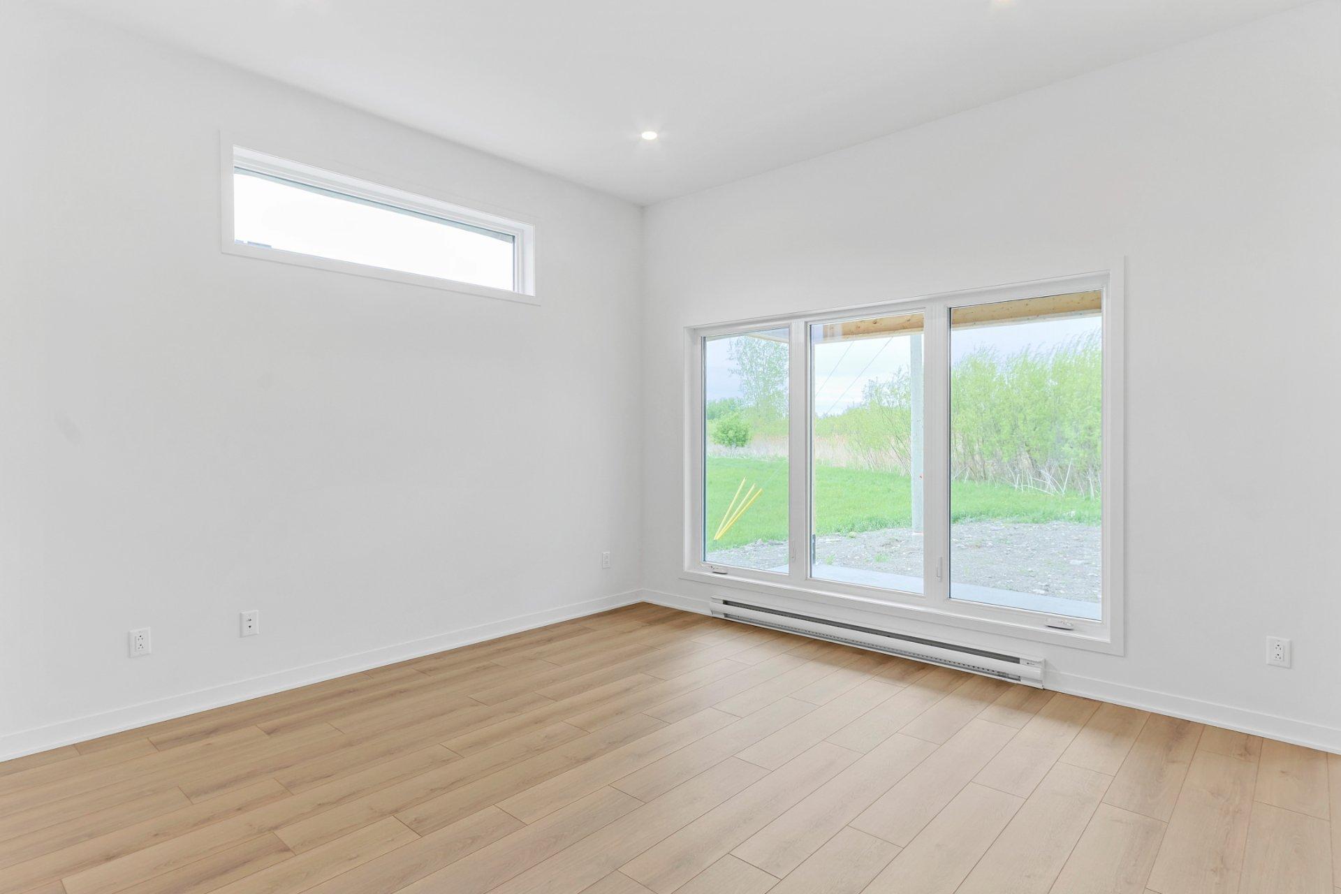 









235


Rue de la Barrière

,
Salaberry-de-Valleyfield,




QC
J6T6H9

