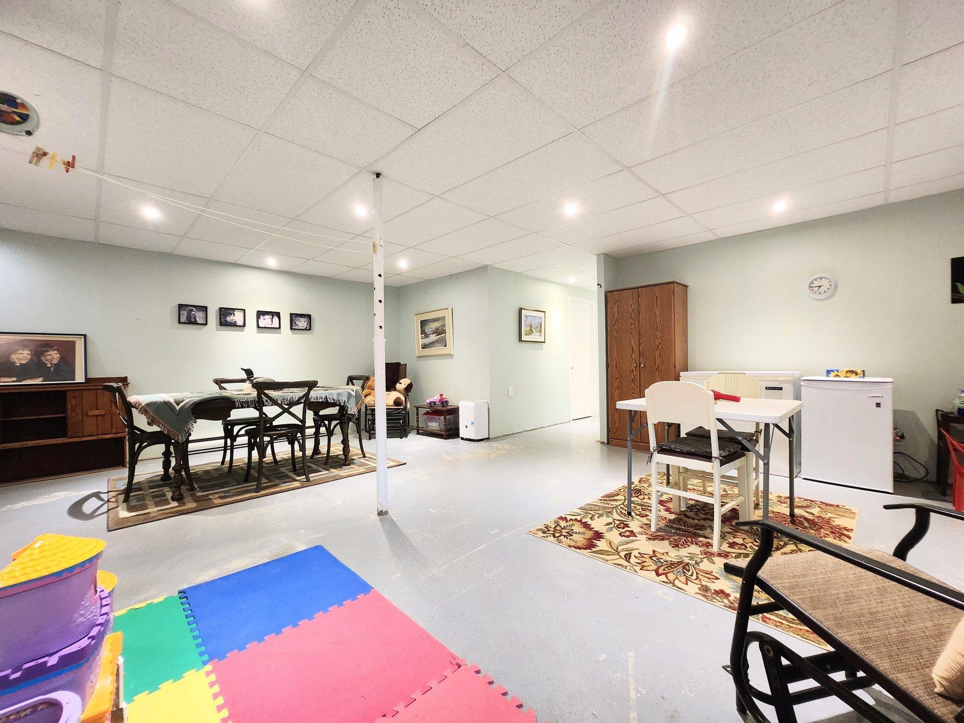 









2865


113e Avenue

,
Shawinigan,




QC
G9P2C1

