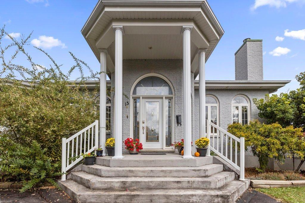 









15


Ch. Boischatel

,
Chelsea,




QC
J9B1J8

