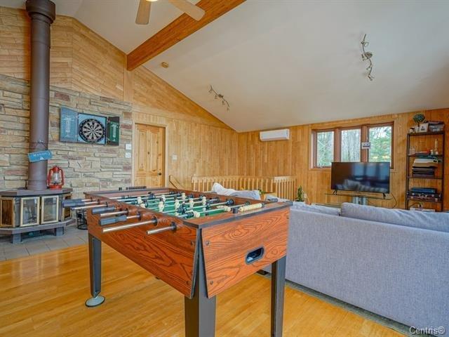 









215


Ch. des Bosquets-Fleuris

,
Stanstead - Canton,




QC
J1X3W4

