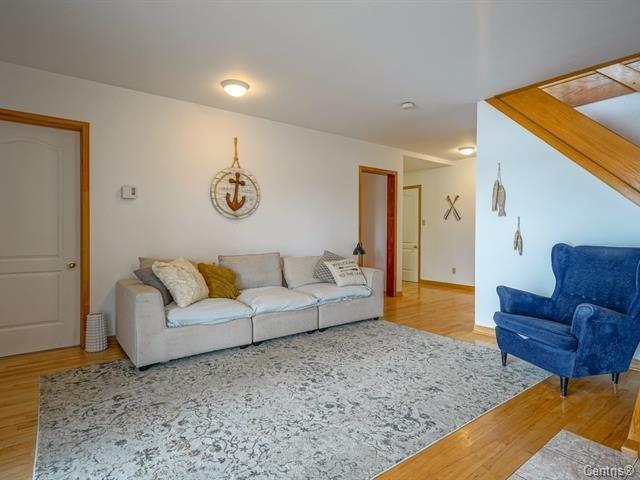 









215


Ch. des Bosquets-Fleuris

,
Stanstead - Canton,




QC
J1X3W4

