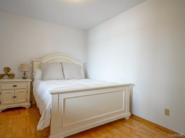 









215


Ch. des Bosquets-Fleuris

,
Stanstead - Canton,




QC
J1X3W4

