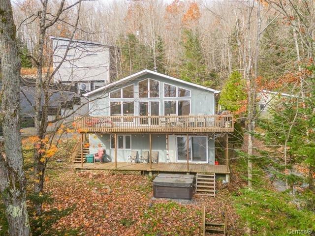 









215


Ch. des Bosquets-Fleuris

,
Stanstead - Canton,




QC
J1X3W4

