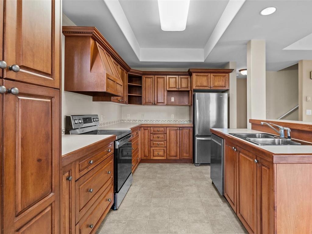 









8284


West Coast

Rd,
Sooke,




BC
V9Z 1E1

