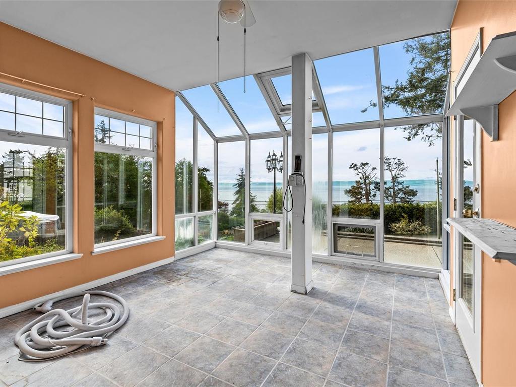 









8284


West Coast

Rd,
Sooke,




BC
V9Z 1E1

