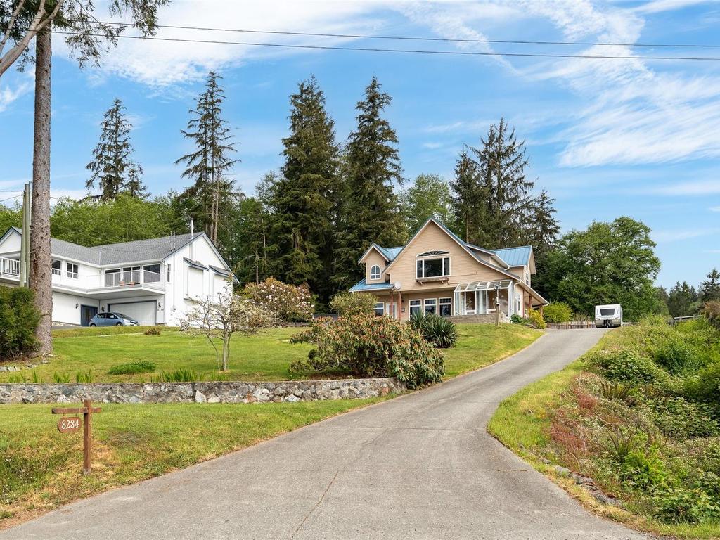 









8284


West Coast

Rd,
Sooke,




BC
V9Z 1E1

