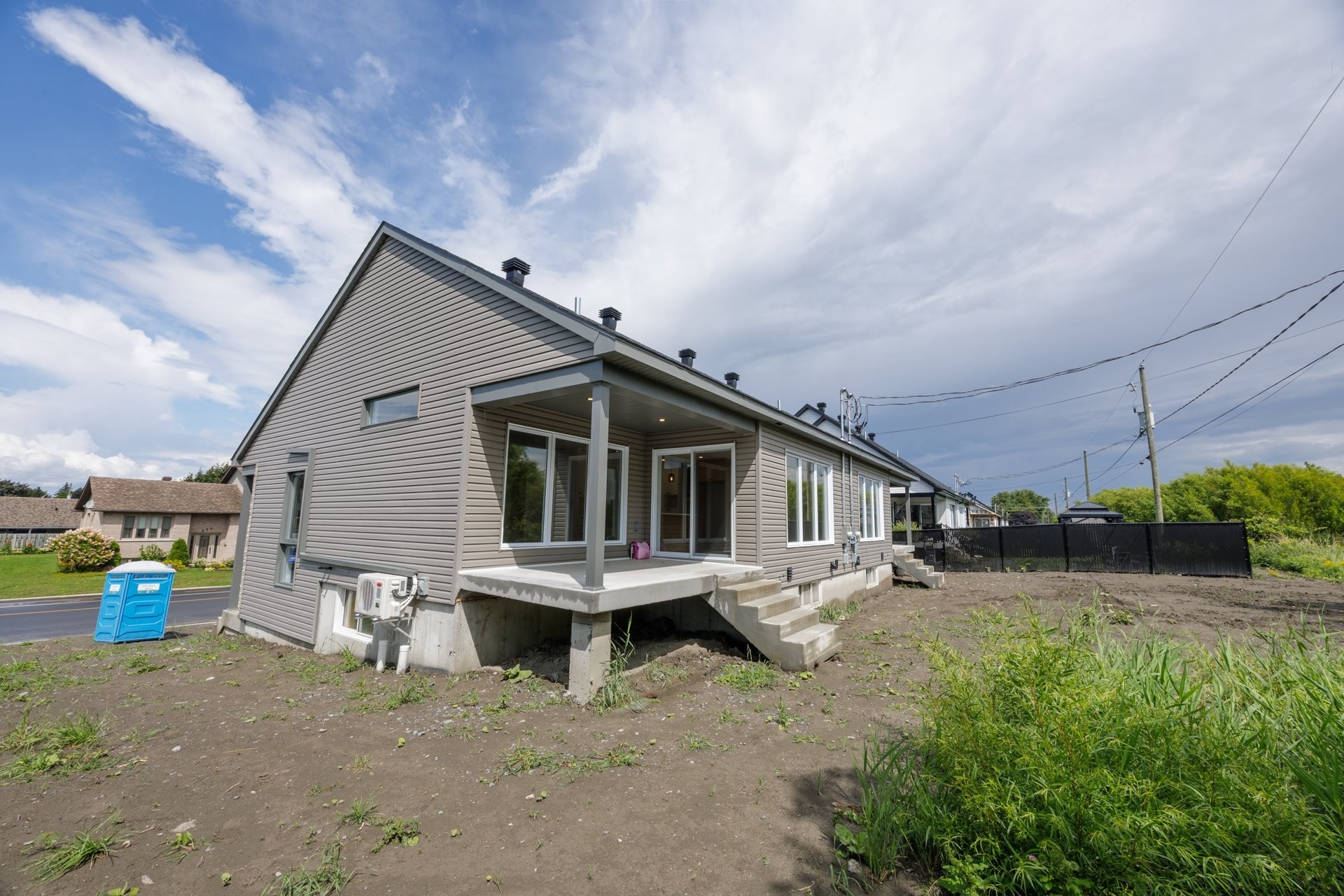 









251


Rue de la Barrière

,
Salaberry-de-Valleyfield,




QC
J6T6H9

