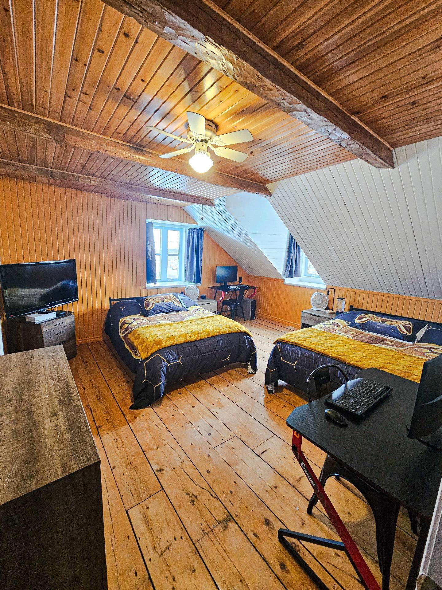 









10735


Route Sir-Wilfrid-Laurier

,
Mirabel,







QC
J7N1L8

