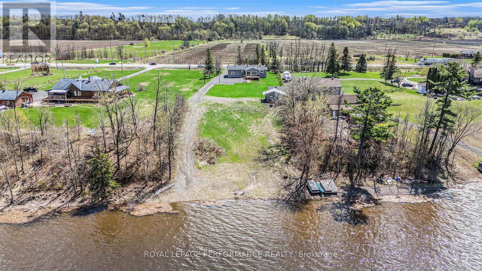 












9360 COUNTY ROAD 17 ROAD

,
Clarence-Rockland,




Ontario
K4K1K9

