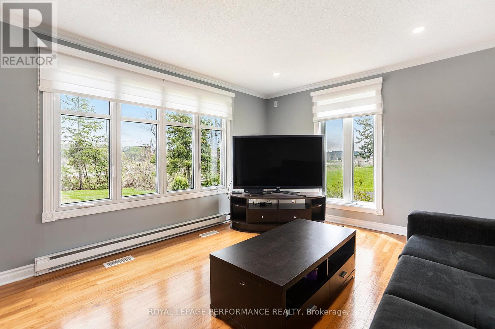 












9360 COUNTY ROAD 17 ROAD

,
Clarence-Rockland,




Ontario
K4K1K9

