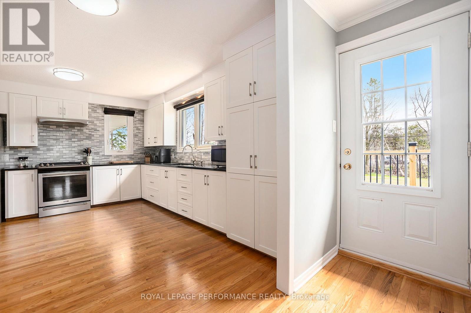












9360 COUNTY ROAD 17 ROAD

,
Clarence-Rockland,




Ontario
K4K1K9

