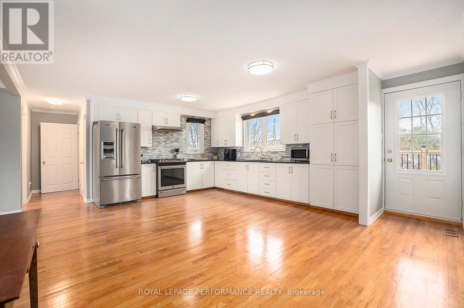 












9360 COUNTY ROAD 17 ROAD

,
Clarence-Rockland,




Ontario
K4K1K9

