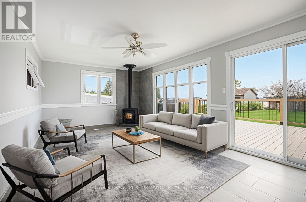 












9360 COUNTY ROAD 17 ROAD

,
Clarence-Rockland,




Ontario
K4K1K9

