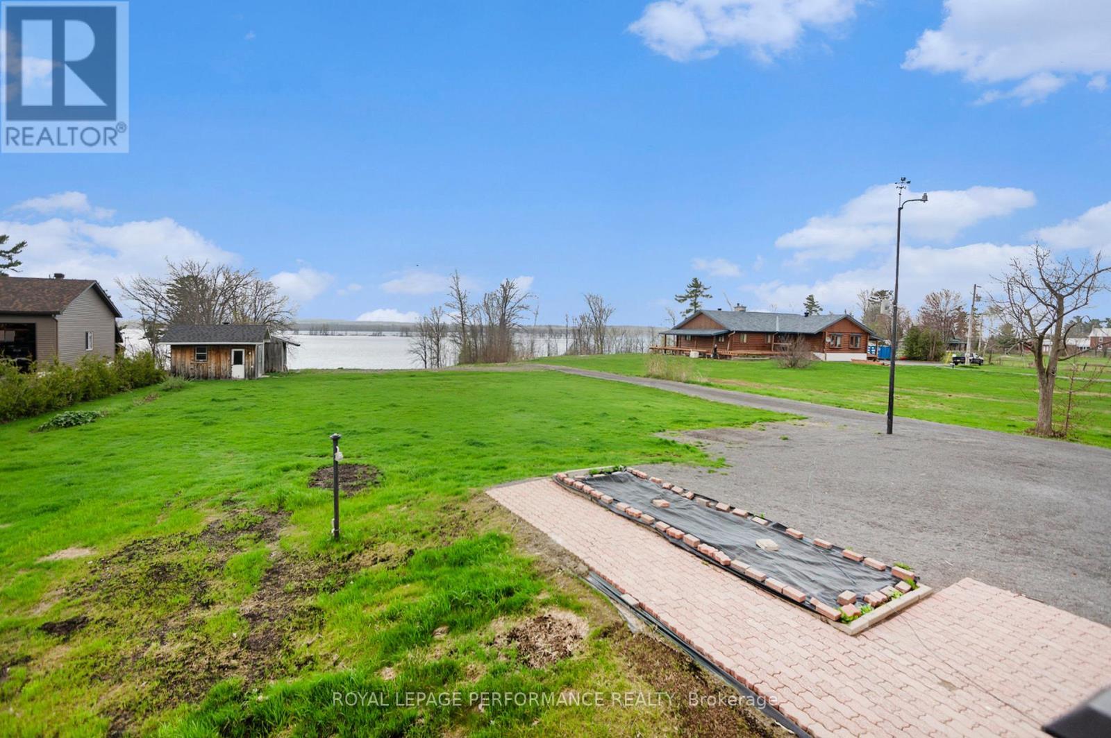 












9360 COUNTY ROAD 17 ROAD

,
Clarence-Rockland,




Ontario
K4K1K9


