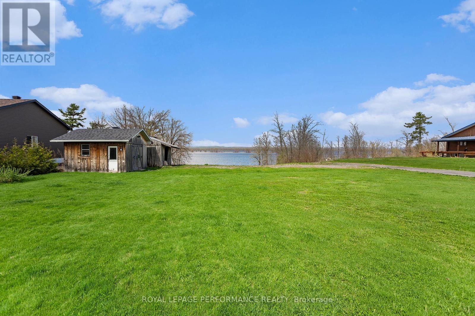 












9360 COUNTY ROAD 17 ROAD

,
Clarence-Rockland,




Ontario
K4K1K9


