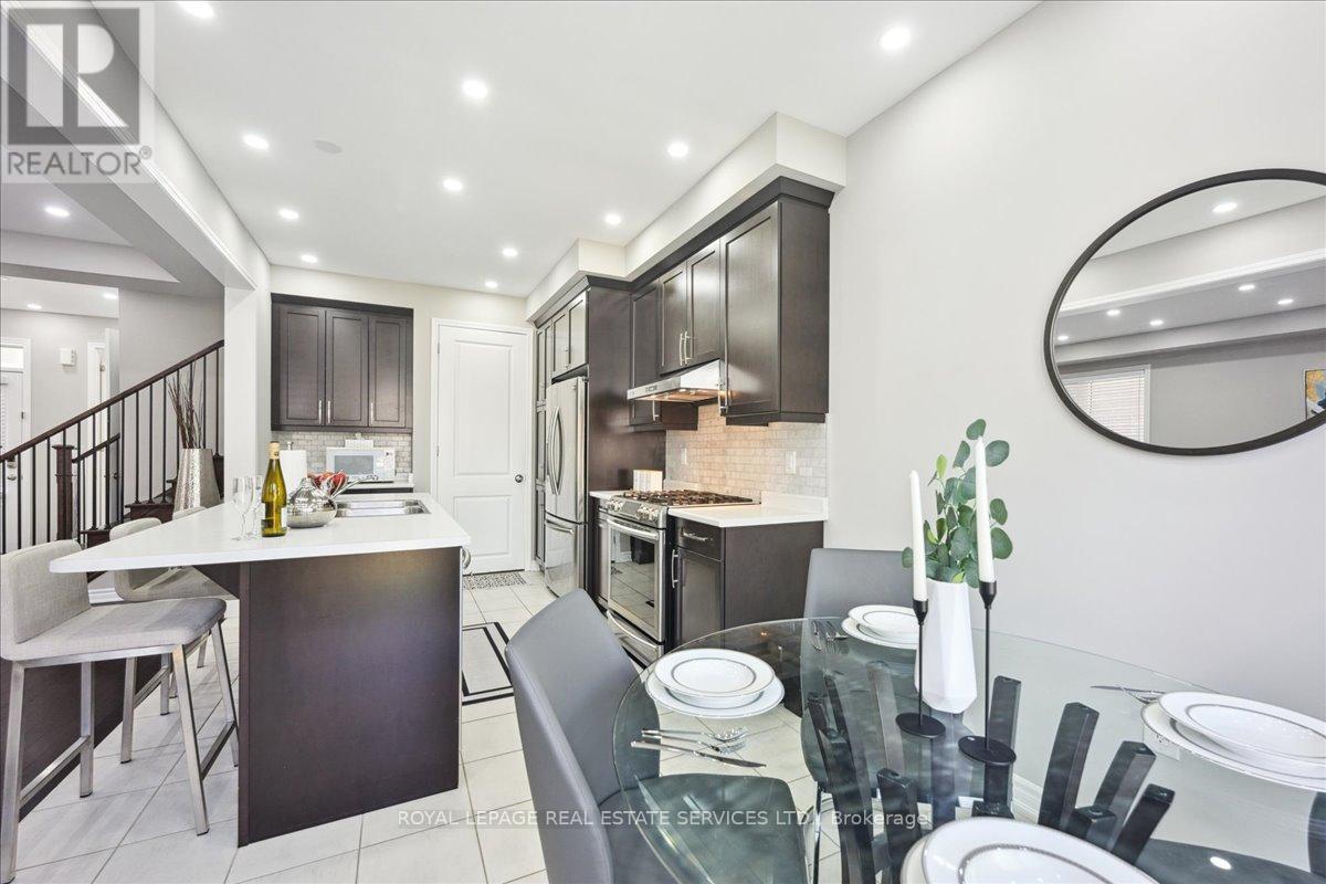 












1335 ROSE WAY

,
Milton,




Ontario
L9E1M5

