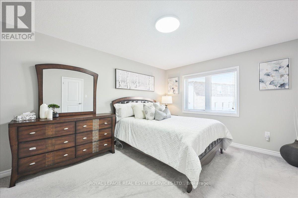 












1335 ROSE WAY

,
Milton,




Ontario
L9E1M5

