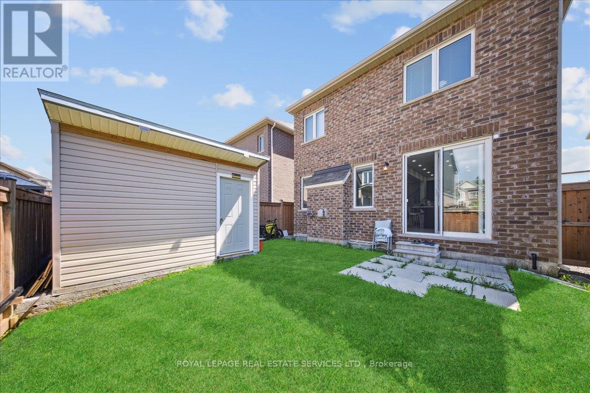 












1335 ROSE WAY

,
Milton,




Ontario
L9E1M5


