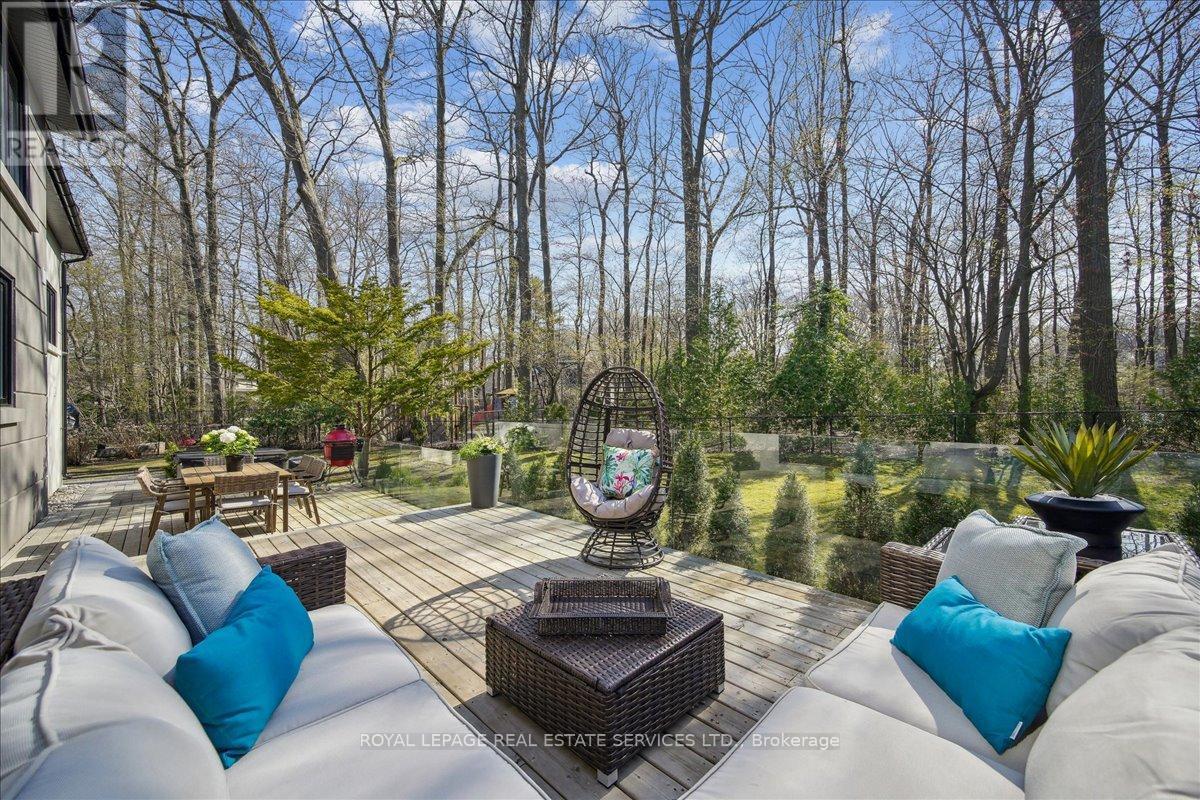 












1489 ROGERSWOOD COURT

,
Mississauga,




Ontario
L5J1R7


