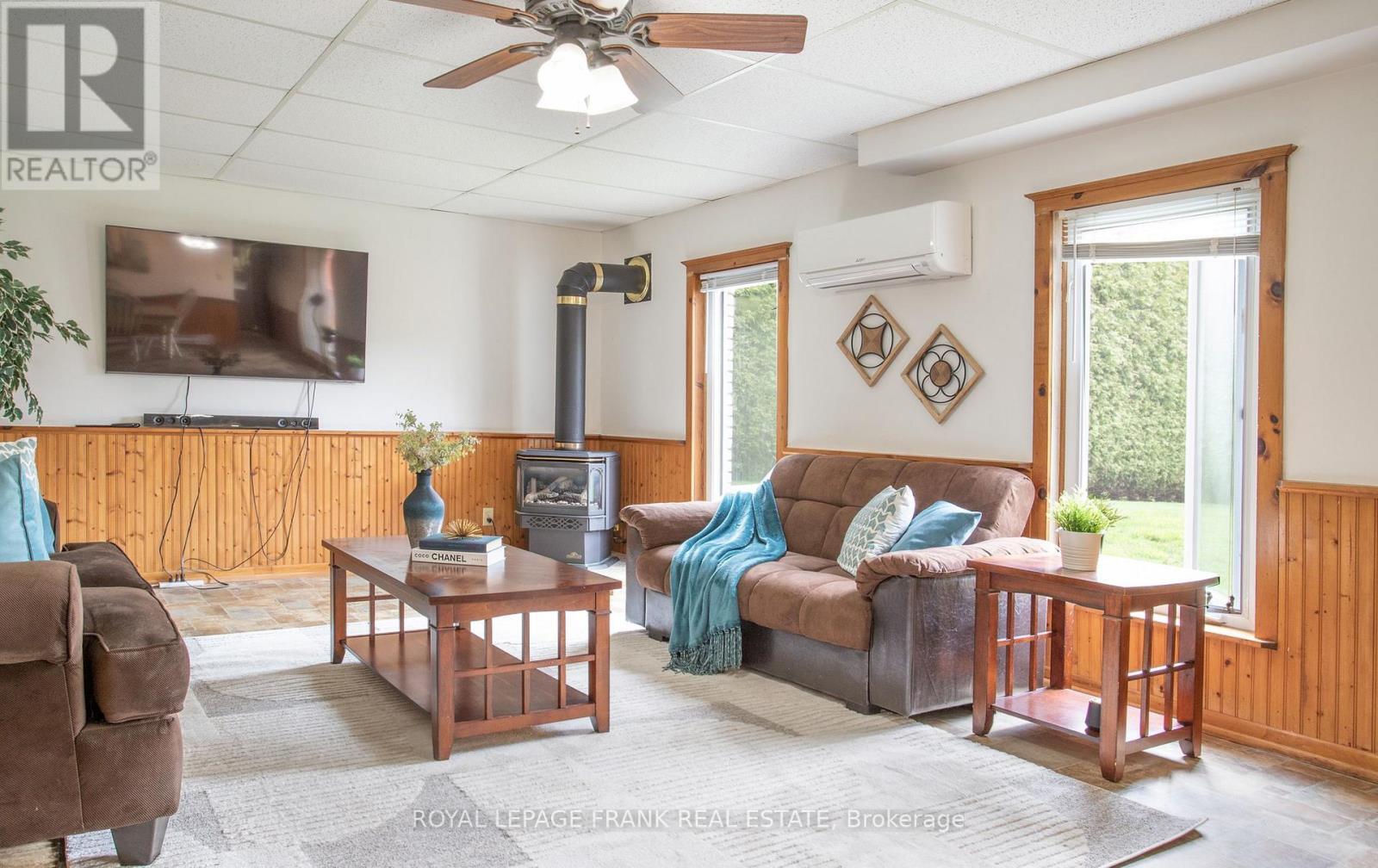 












24 PEARL DRIVE

,
Scugog,




Ontario
L0C1B0


